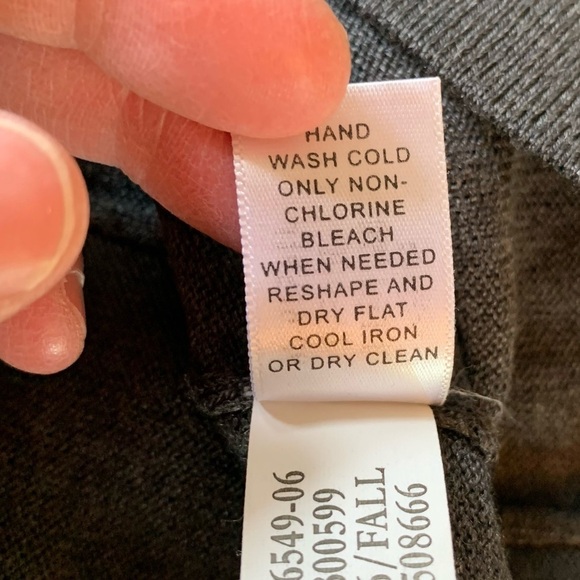 Banana Republic Silk & Cashmere Sweater Mens L Charcoal Gray V-neck Pullover - Picture 7 of 7